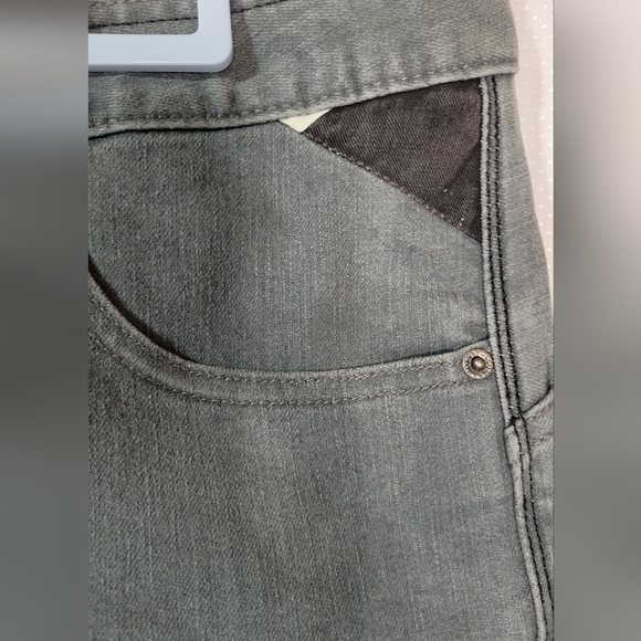 Mens Volcom jeans 34x32 - Picture 3 of 5